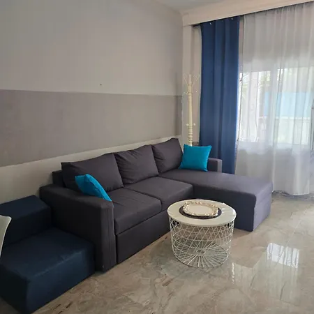 Dimi Num1 Apartamento Peraía